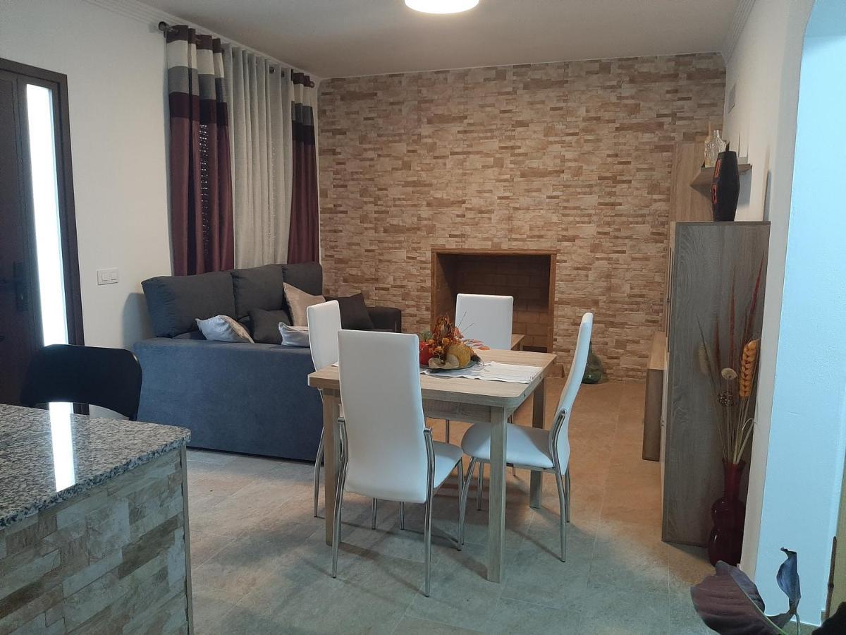 Vivienda Rural Villa Madrid Alcazar เอลกัสตอร์ ภายนอก รูปภาพ